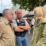 IM Reul mit PPin und Soko-Leiter in der Bahnhofstraße