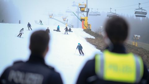 Ski und Rodel mittelmäßig: Vor Weihnachten waren die Schneeverhältnisse noch nicht optimal.