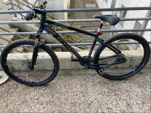 Wem gehört dieses Mountainbike?