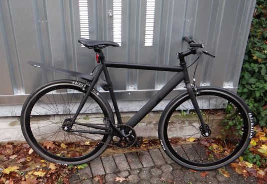Schwarzes Single Speed Herrenrad der Marke Bonvelo