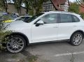 SUV Fahrzeugseite